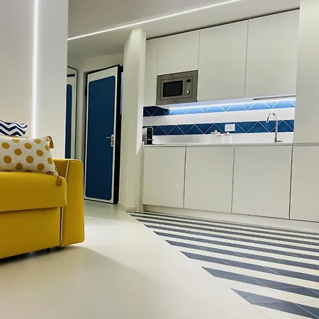 Maison B